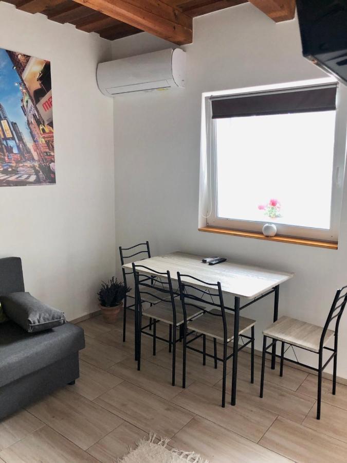 Lena Vendeghaz Hotel Balatonbereny Ngoại thất bức ảnh
